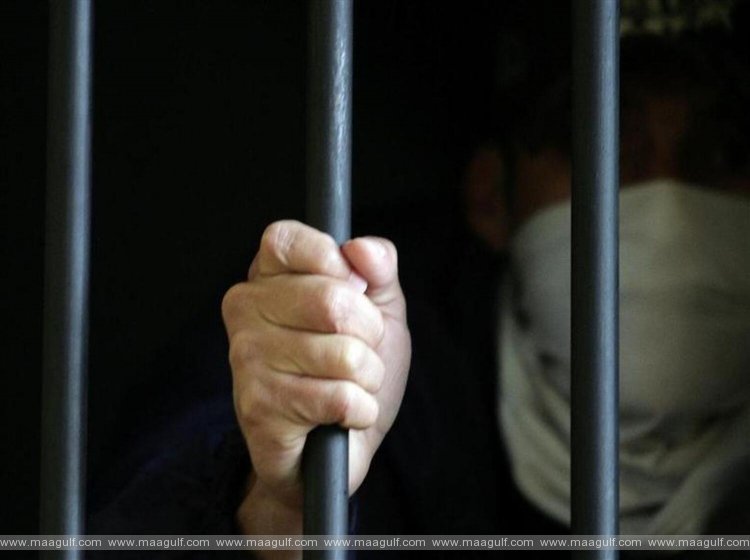 115,000 దిర్హామ్‌లు చోరీ..మాజీ ఉద్యోగికి జైలుశిక్ష, జరిమానా