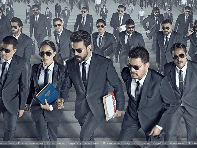 ‘గేమ్ ఛేంజర్’ అప్డేట్ ఇచ్చేసిన శంకర్.!