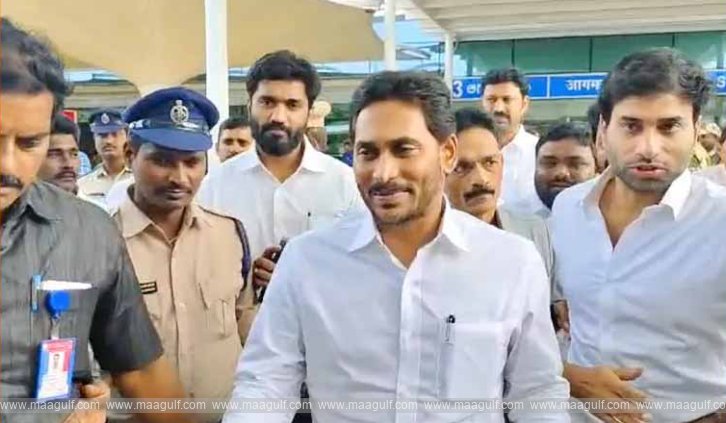 ఏపీకి చేరుకున్న జగన్.. కార్యకర్తల ఘనస్వాగతం