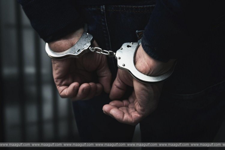 ముగ్గురు బంగ్లాదేశీయులకు జీవిత ఖైదు, 54 మందికి జైలుశిక్ష, బహిష్కరణ