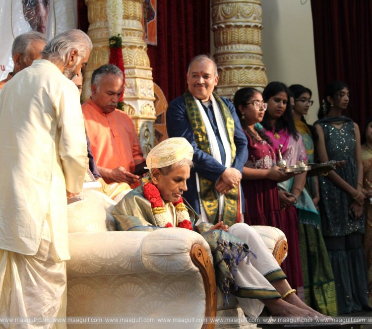 కెనడాలో అద్భుతంగా జరిగిన మొదటి సువర్ణ గండపెండేర సత్కారం