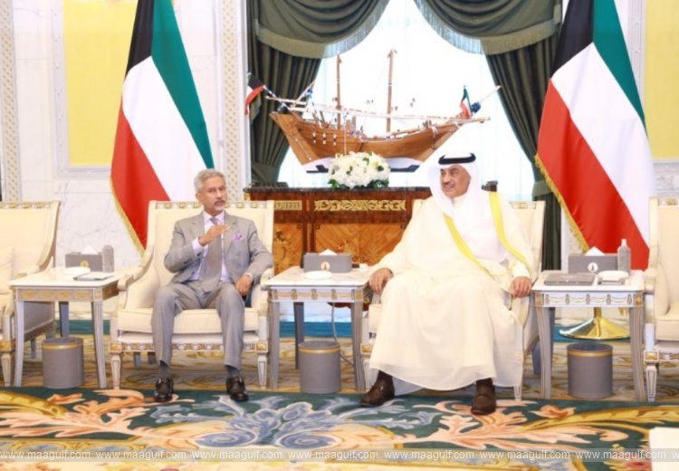 1 కువైట్ యువరాజుతో భారత విదేశాంగ మంత్రి సమావేశం