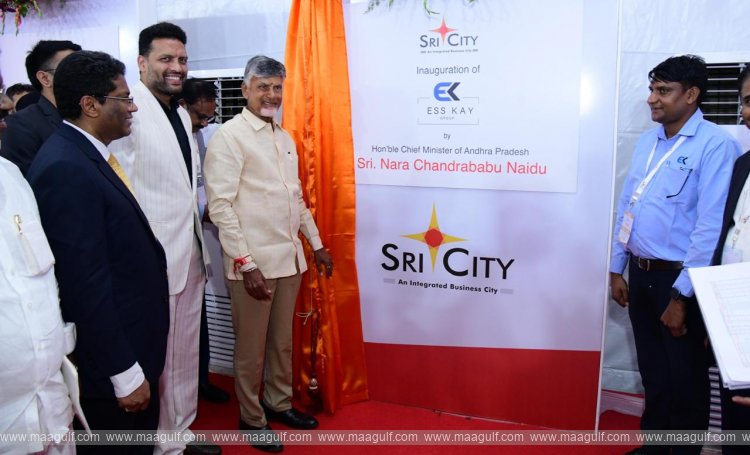 శ్రీసిటీలో సీఎం చంద్ర‌బాబు బిజిబిజీ…