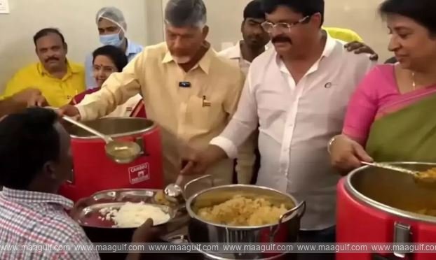 గుడివాడలో క్యాంటీన్ ప్రారంభించిన సీఎం చంద్రబాబు