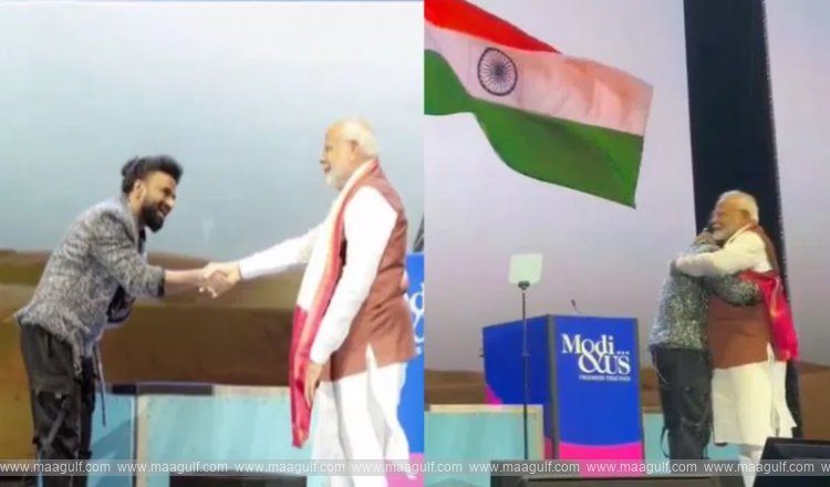 1 అమెరికాలో స్టేజి పై దేవిశ్రీ ప్రసాద్ ని హత్తుకున్న ప్రధాని మోదీ..