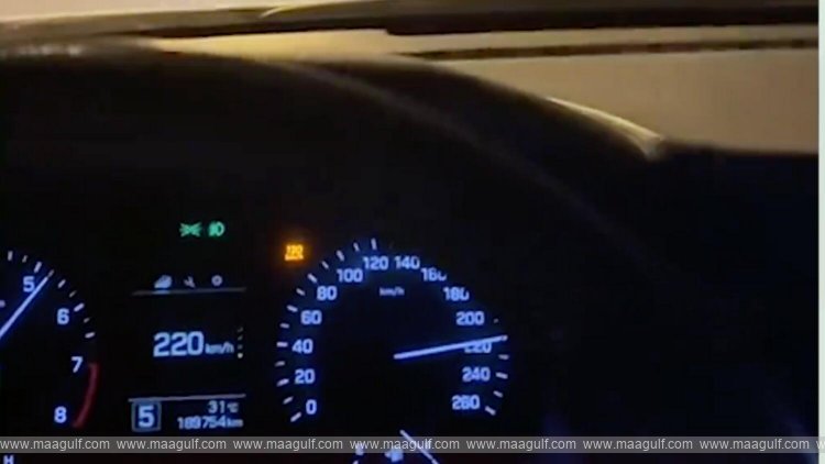 E311లో 220kmph వేగంతో డ్రైవ్.. డ్రైవర్ అరెస్టు..!!