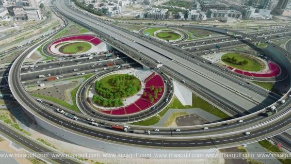 దుబాయ్ గ్రీనరీ ప్రాజెక్ట్‌.. 2.5 మిలియన్ పూలతో వికసిస్తున్న నగరం..!!