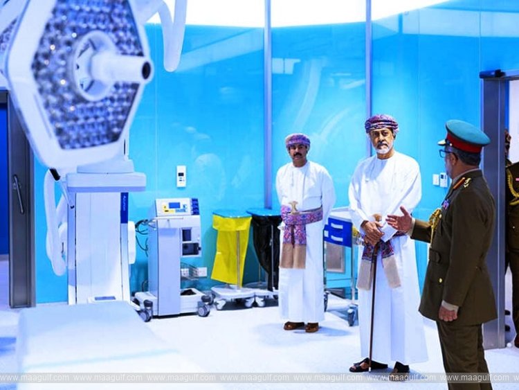 మస్కట్లో సైనిక ఆసుపత్రిని ప్రారంభించిన సుల్తాన్