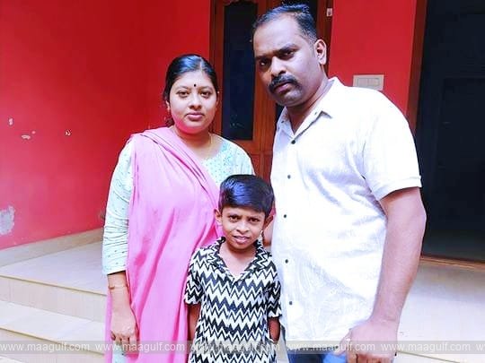 యూఏఈ వీసా క్షమాభిక్షతో 9 ఏండ్లకు కొడుకుని కలుసుకున్న కేరళవాసి