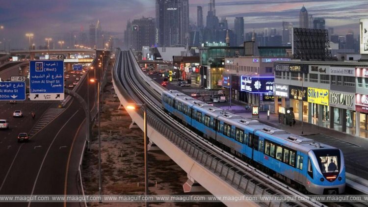 ఎమిరేట్స్ లవ్స్ ఇండియా డే ఈవెంట్‌.. మెట్రో వేళలు పొడిగింపు..!!