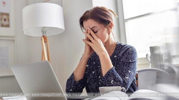 అదనపు గంటలు..ఒత్తిడికి గురవుతున్న సగం మంది ఉద్యోగులు..!!