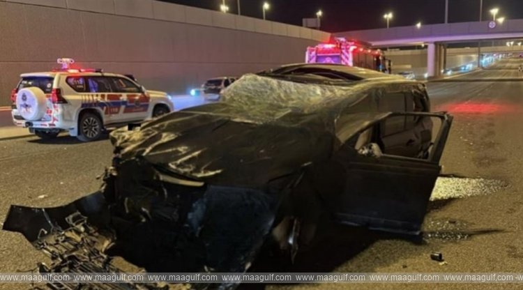 వంతెనపై రెండు వాహనాలు ఢీ..ఒకరు మృతి..!!