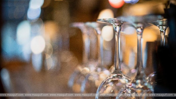 దుబాయ్ లో 30% ఆల్కహాల్ అమ్మకపు పన్ను పునరుద్ధరణ..!!