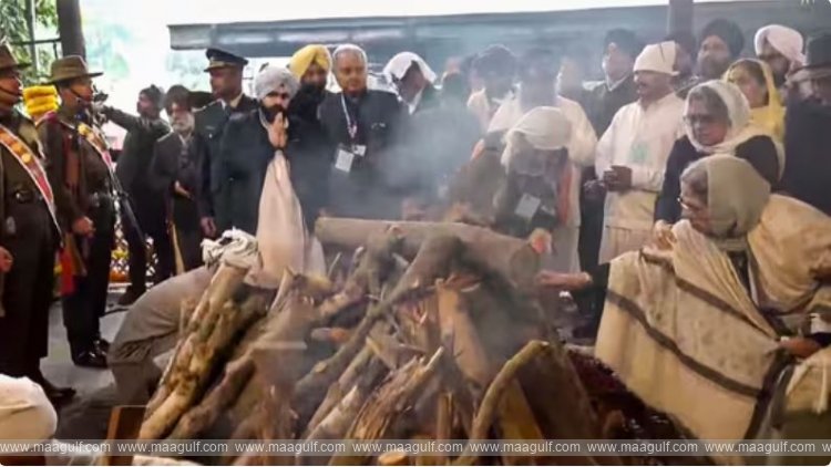 1 నిగంబోధ్ ఘాట్లో మన్మోహన్ సింగ్ అంత్యక్రియలు పూర్తి