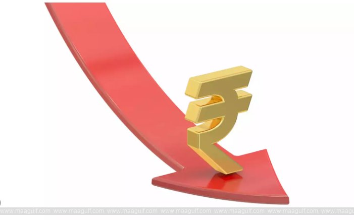 దారుణంగా పతనమైన రూపాయి విలువ