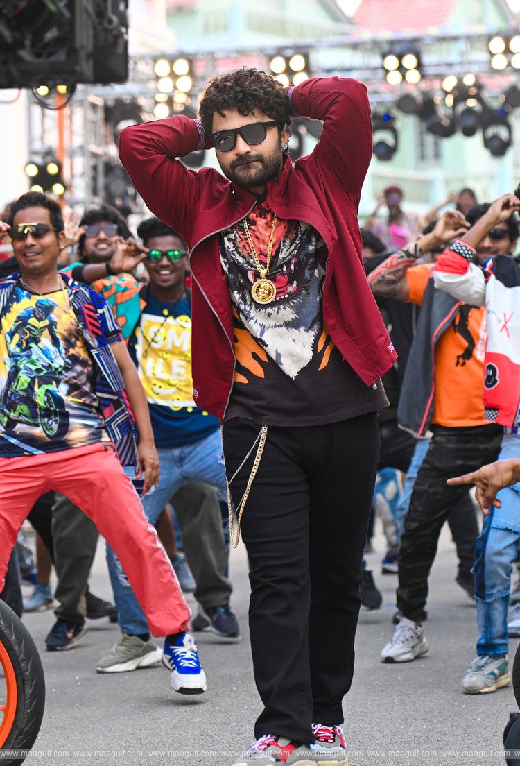 9 \'లైలా\' ఫస్ట్ సింగిల్ సోనూ మోడల్ వీడియో సాంగ్ రిలీజ్