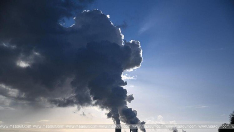 అబుదాబిలో రెండు పరిశ్రమలపై చర్యలు..కార్యాకలాపాలు సస్పెండ్..!!