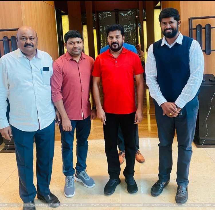 గల్ఫ్ ఎక్స్ గ్రేషియా నిధుల విడుదల కోసం సీఎంను కలిసిన కాంగ్రెస్ ఎన్నారై సెల్ నాయకులు