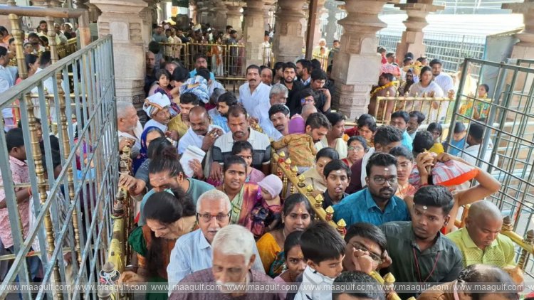 శ్రీశైలంలో భక్తుల రద్దీతో సందడి: ప్రత్యేక ఏర్పాట్లు