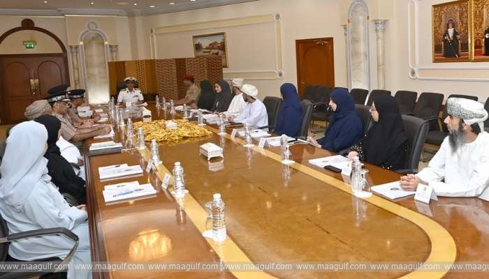 జీవ సంబంధ ఆయుధాలు.. ఒమన్ సాయుధ దళాలు భేటీ..!!