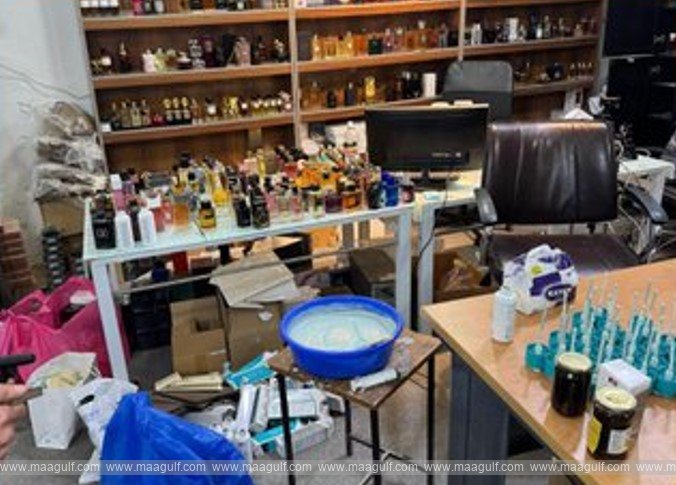 కువైట్ లో భద్రతా ఉల్లంఘలు.. 26 దుకాణాలు సీజ్..!!