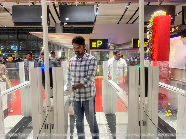 హైదరాబాద్  విమానాశ్రయంలో సరికొత్త విధానం..