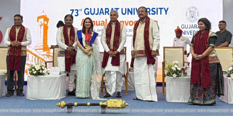 గుజరాత్ విశ్వవిద్యాలయం 73వ స్నాతకోత్సవంలో పాల్గొన్నవెంకయ్య నాయుడు