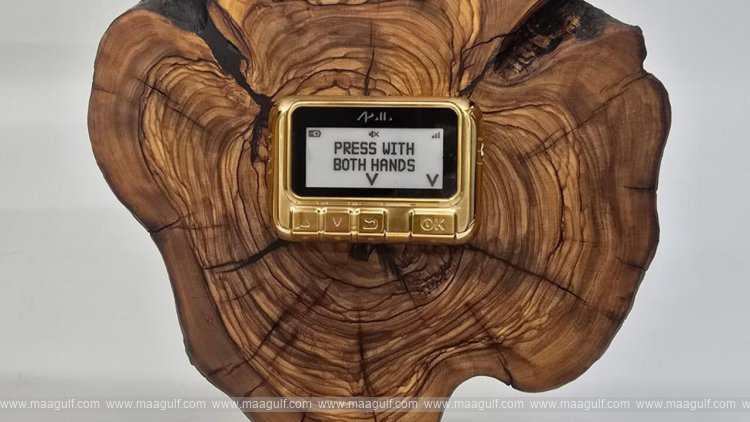 అమెరికా అధ్యక్షుడికి ఇజ్రాయెల్ ప్రధాని బంగారు బహుమతి.. \'గోల్డెన్ పేజర్\'