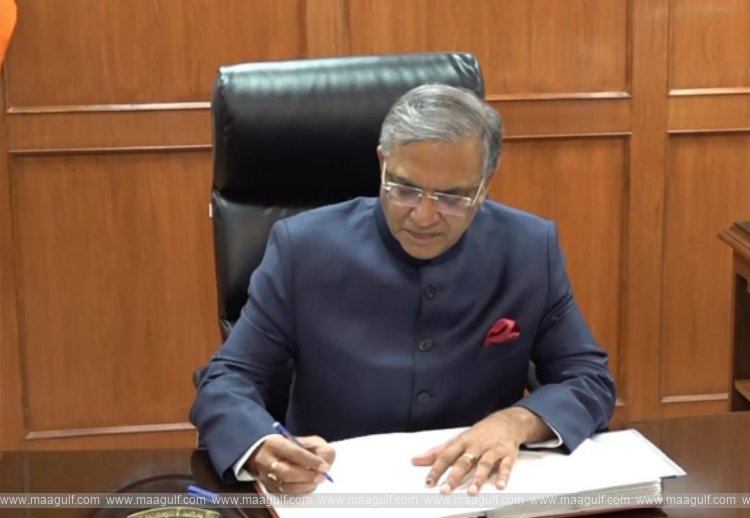 సీఈసీగా బాధ్యతలు స్వీకరించిన జ్ఞానేష్ కుమార్