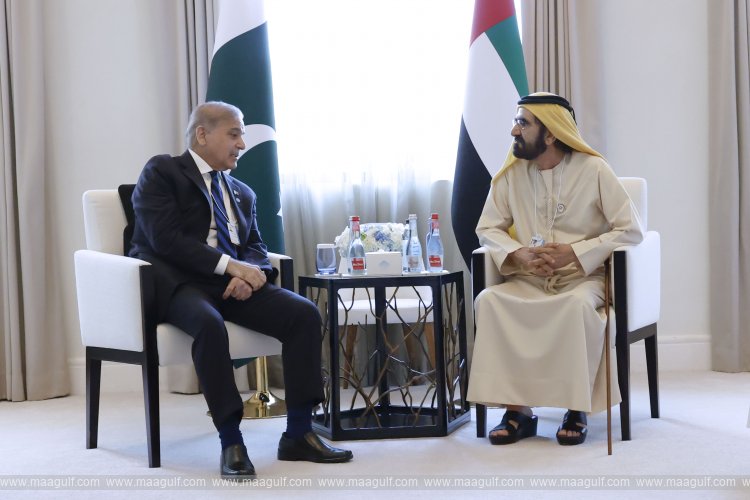 20 Sheikh Mohammed meets with Prime Minister of Pakistan, reaffirms bilateral historical ties