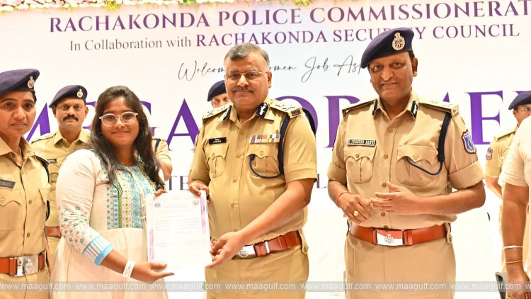 స్వశక్తితో బ్రతకడం ద్వారా మహిళల ఆత్మగౌరవం మరింతగా పెరుగుతుంది: డీజీపి జితేందర్