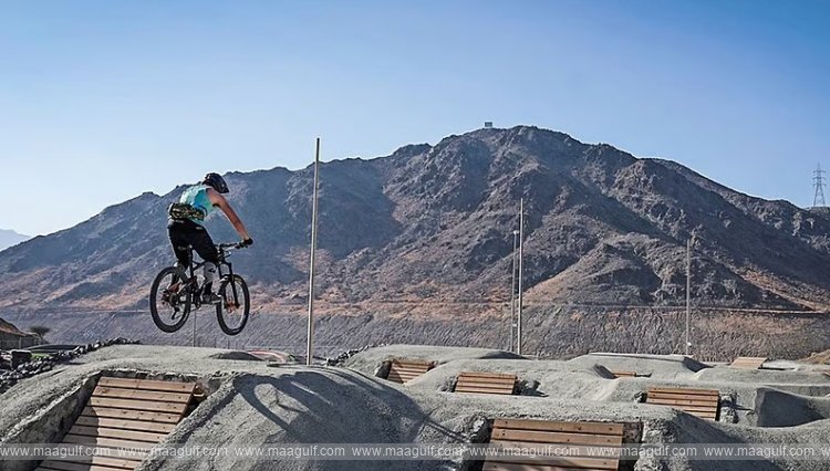 షార్జాలో జిప్‌లైన్, హైకింగ్, బైకింగ్ ట్రైల్స్‌తో కూడిన కొత్త అడ్వెంచర్ పార్క్..!!