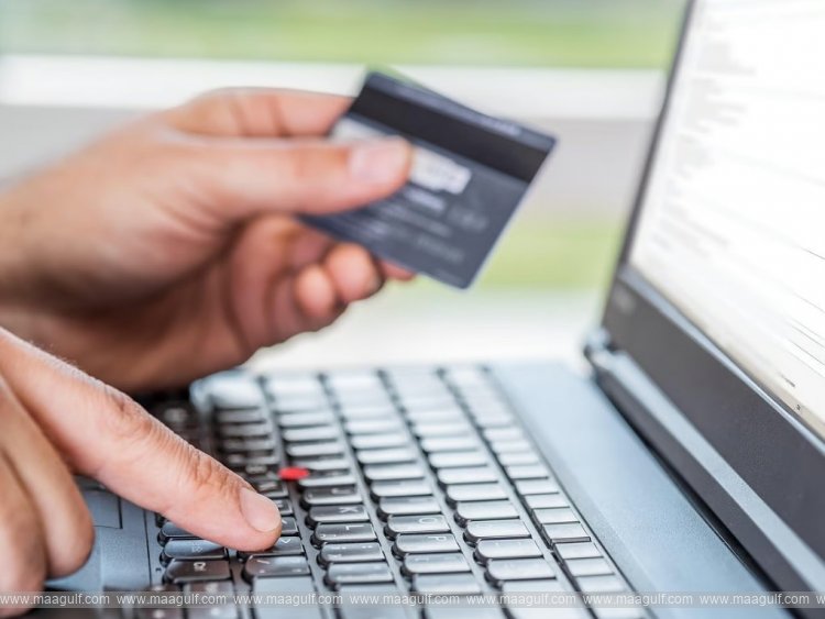 వర్క్ వీసా రద్దు తర్వాత బ్యాంకు ఖాతాలను ఉపయోగించవచ్చా లేదా ఫ్రీజ్ అవుతాయా?