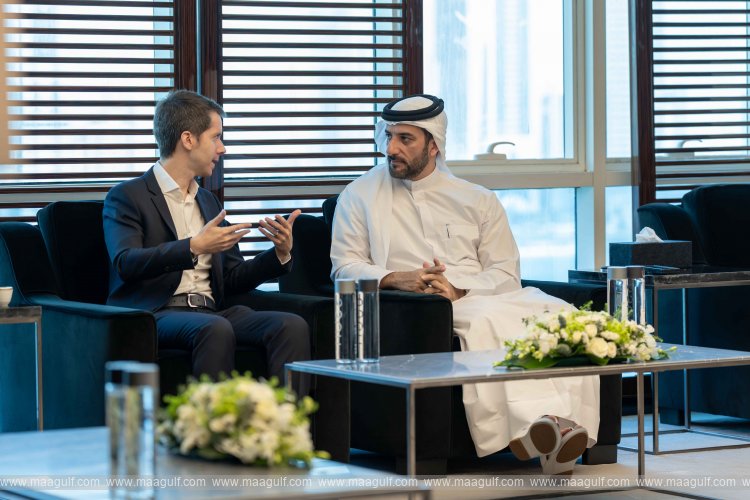 Sultan bin Ahmed meets Crypto.com chief operations officer