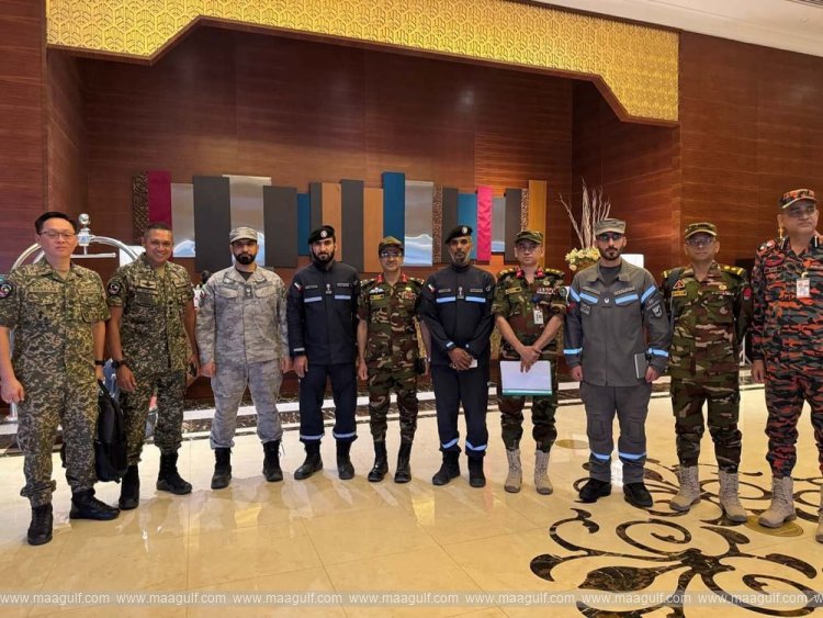20 Myanmar honours UAE SAR team in appreciation of its humanitarian efforts following earthquake