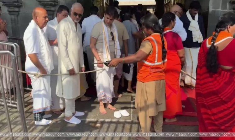 1 చెప్పులతో శ్రీవారి ఆలయంలోకి..టీటీడీ సిబ్బంది పై వేటు