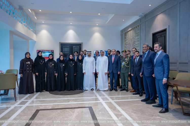 20 Sheikh Hamdan meets with UAE diplomatic mission in India, commends Ministry of Foreign Affairs’ efforts