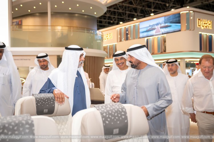 Nahyan bin Mubarak visits Arabian Travel Market