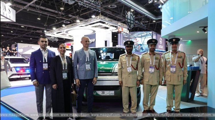 20 Dubai Police Unveils Defender HSE P400 Patrol at World Police Summit