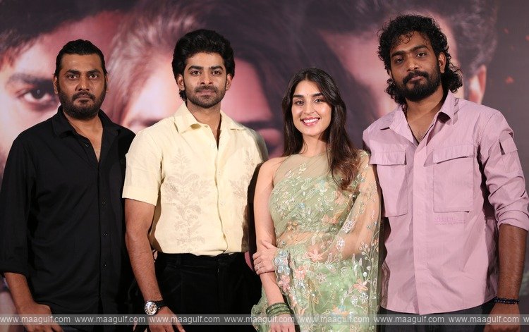 KJQ కింగ్-జాకీ-క్వీన్ గ్రిప్పింగ్ టీజర్