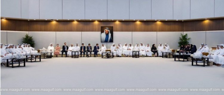 20 Sheikh Hamdan meets with local dignitaries and senior officials at Nad Al Sheba Majlis