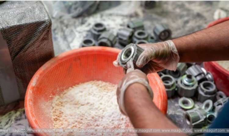 \'శానిటరీ టూల్స్\' మాటున భారీగా డ్రగ్స్ స్మగ్లింగ్..!!