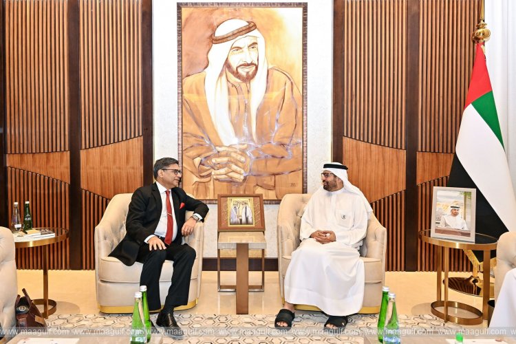 Ali Al Nuaimi receives Indian Foreign Secretary in Abu Dhabi