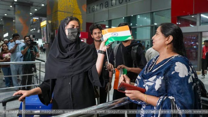 1 ఇరాన్ నుంచి భారతీయుల తరలింపు ప్రారంభం...