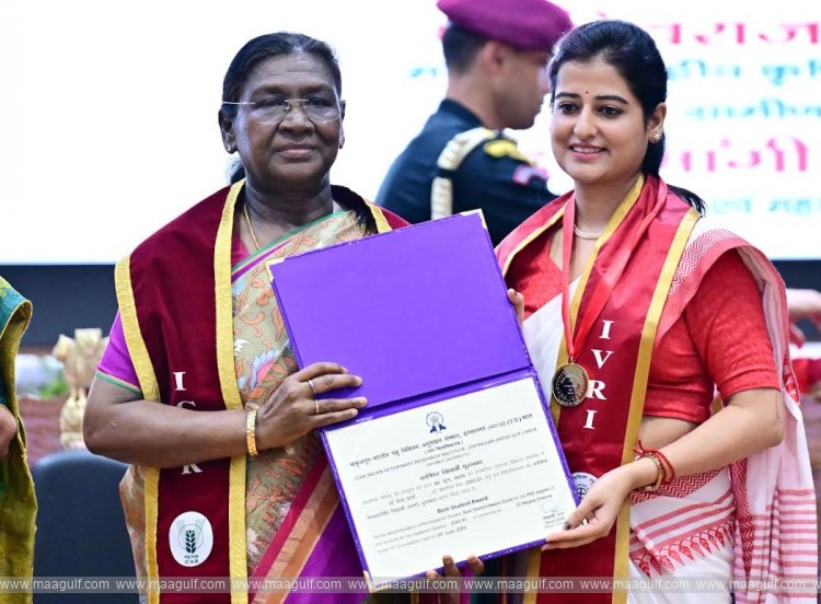 20 President Of India Graces Convocation Ceremony of the Indian Veterinary Research Institute