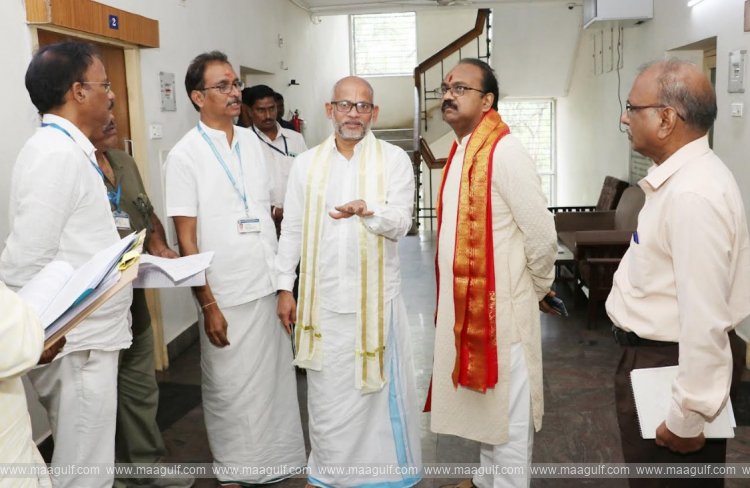 1 తిరుమలలో పాత భవనాల రూపురేఖలు మార్చాలి: టీటీడీ ఈవో