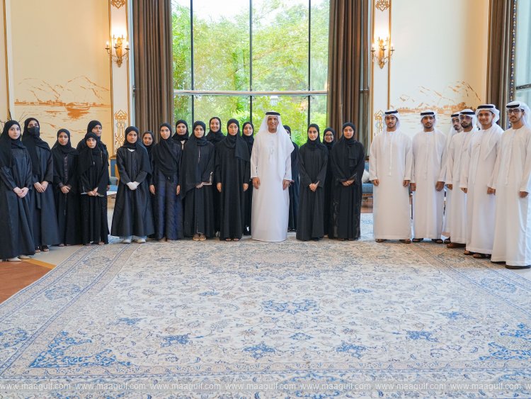 20 Saud bin Saqr receives top performing High School students in Ras Al Khaimah
