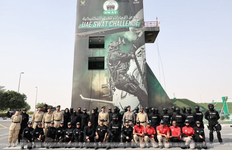 20 Zayed bin Hamad Attends Female Officers\' Advanced Tactical Raids Graduation