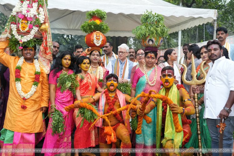 అంగరంగవైభవంగా లాల్ దర్వాజ మహంకాళి బోనాలు వేడుకలు