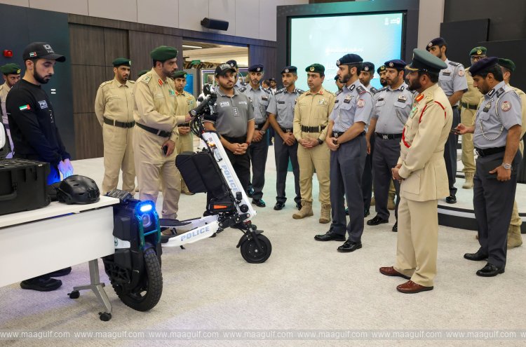 20 Zayed bin Hamad visits Dubai Police